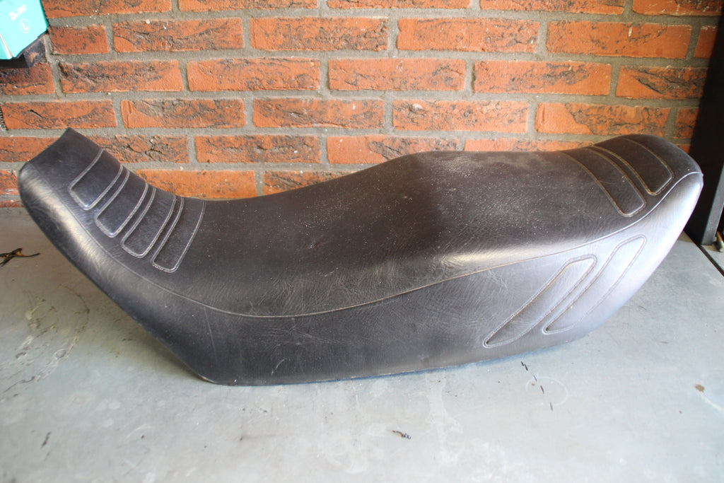 Yamaha XJ900F zadel