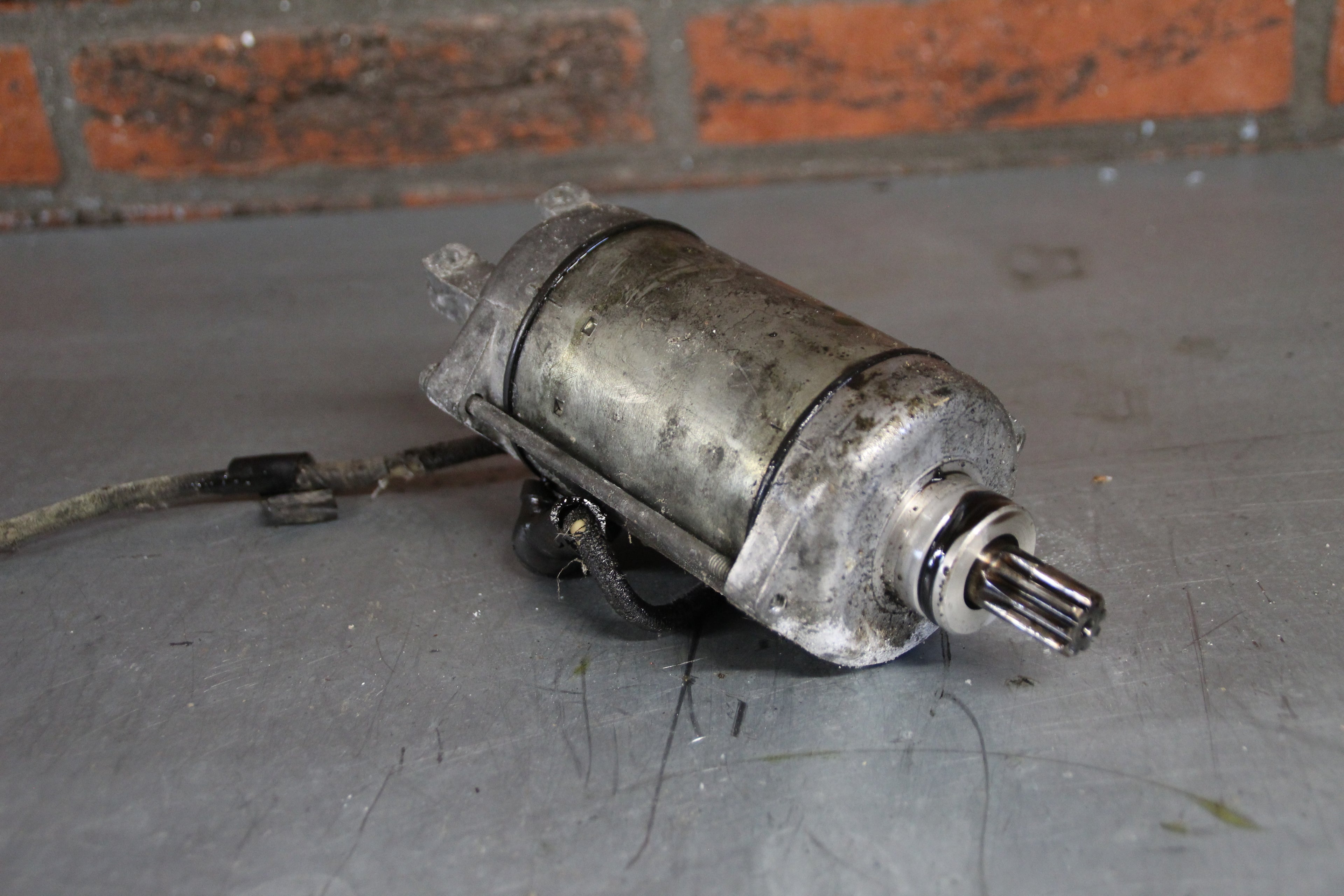 Suzuki GR650X startmotor