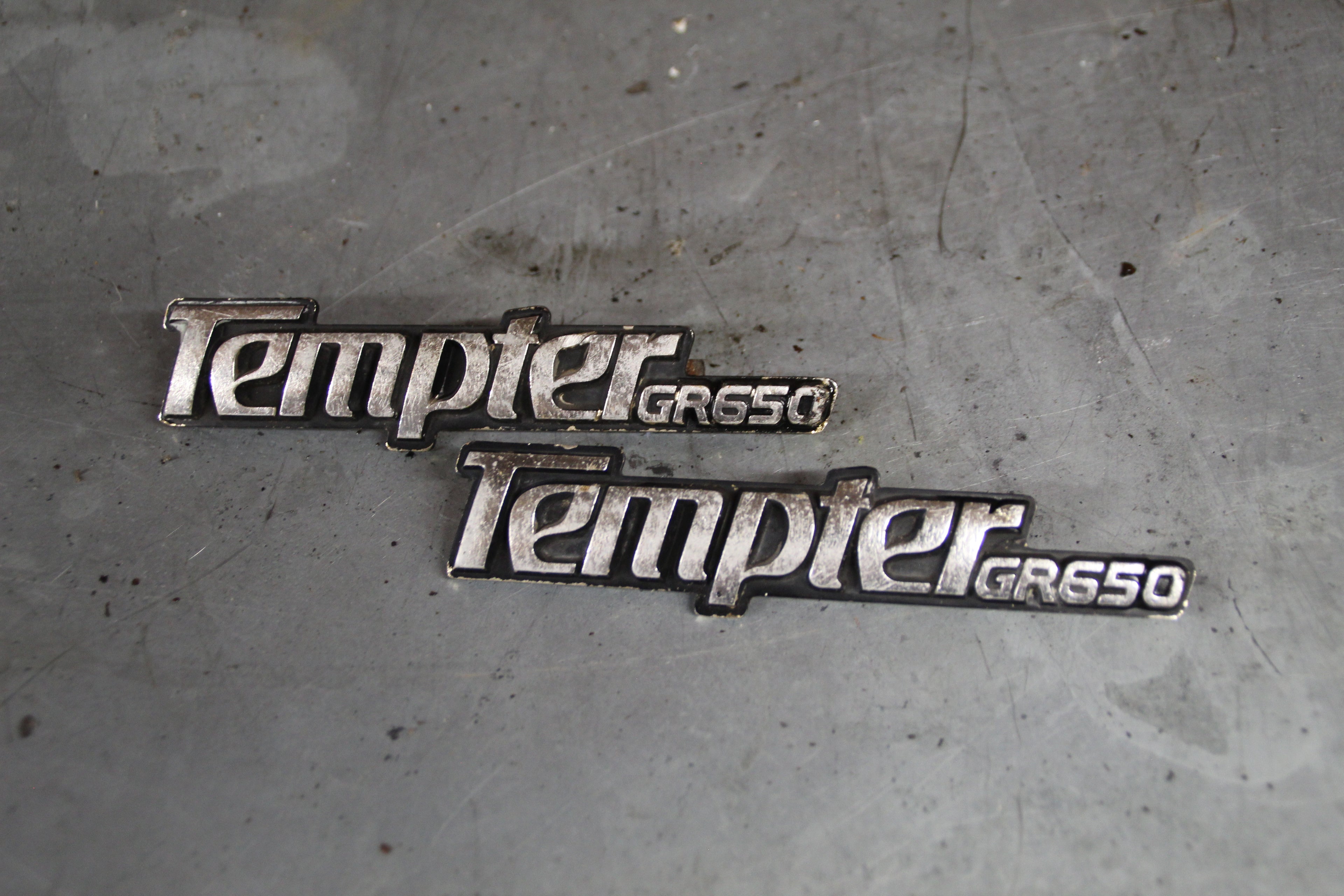 Suzuki GR650X tempter emblemen