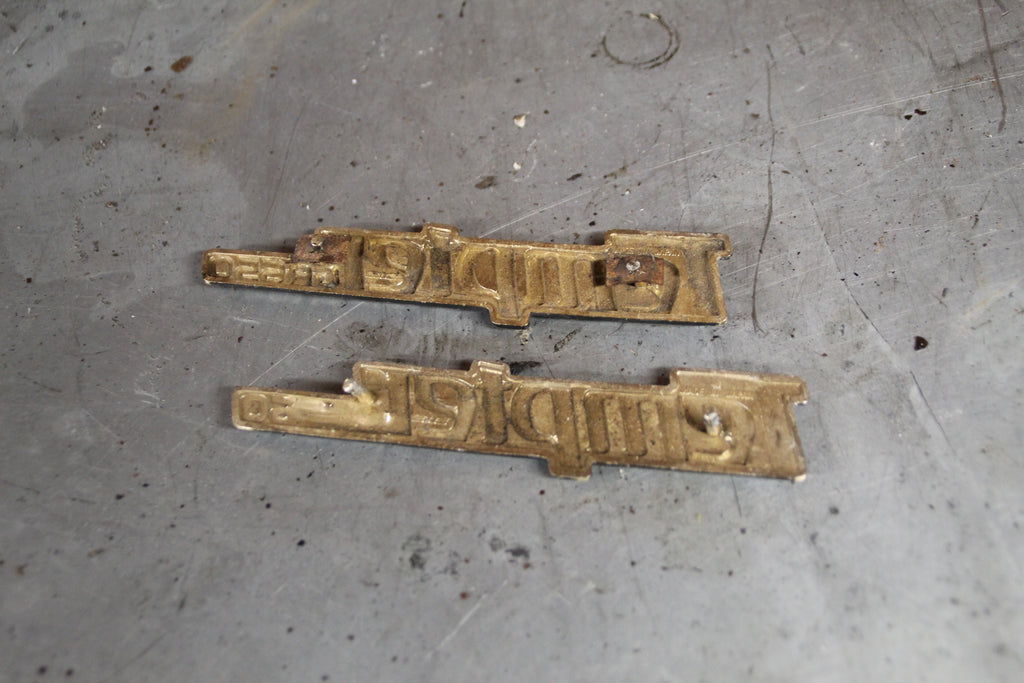 Suzuki GR650X tempter emblemen