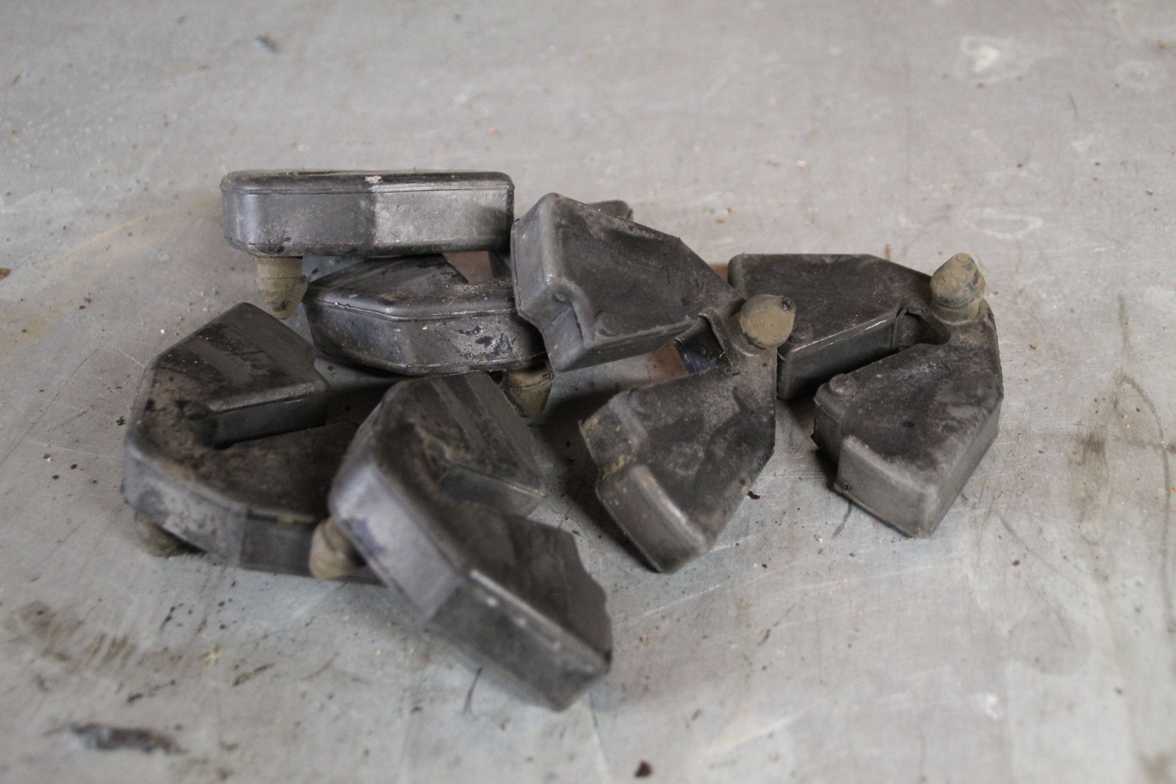 Suzuki GR650X tandwiel rubbers