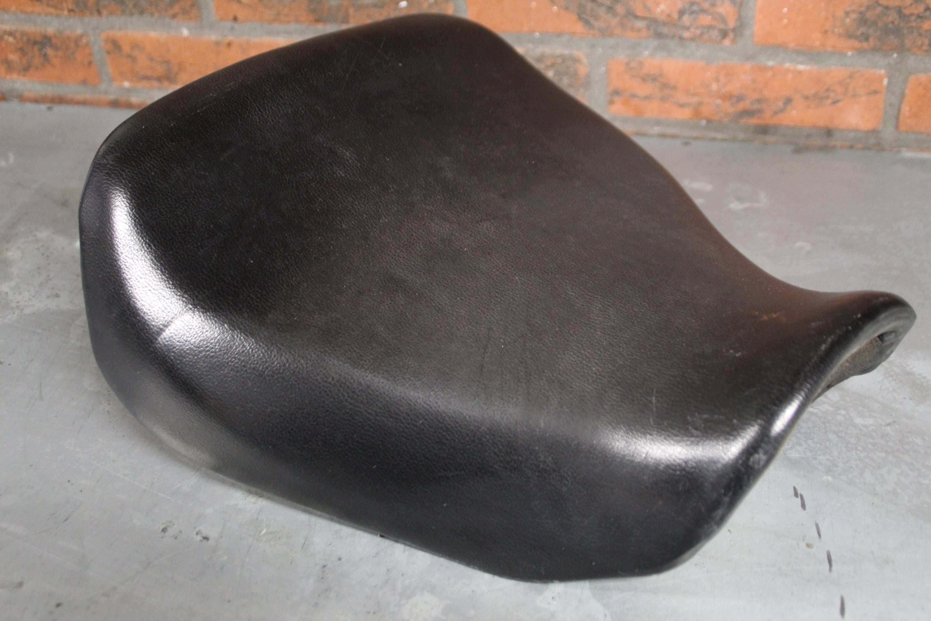Suzuki GSXR1100W zadel