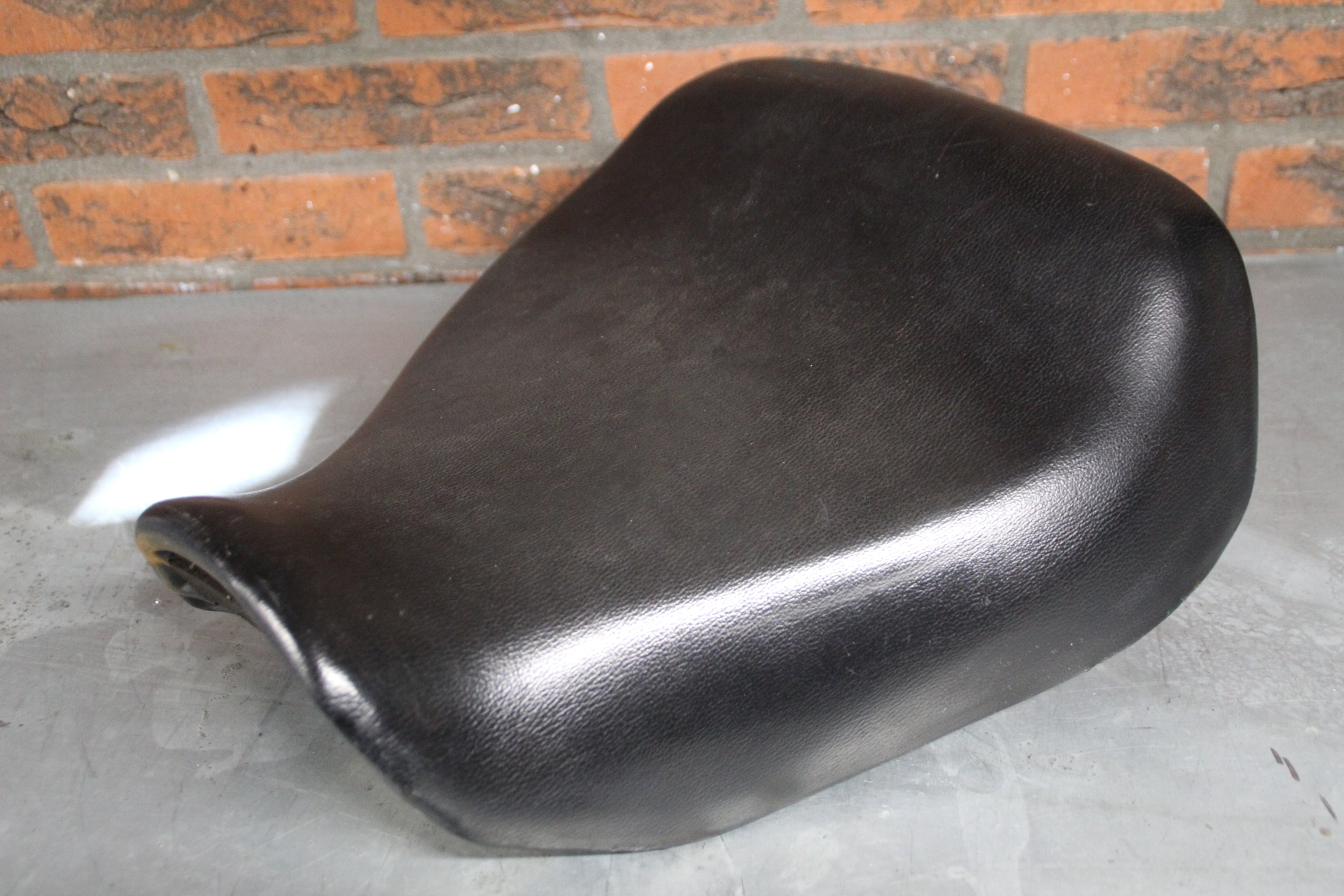 Suzuki GSXR1100W zadel