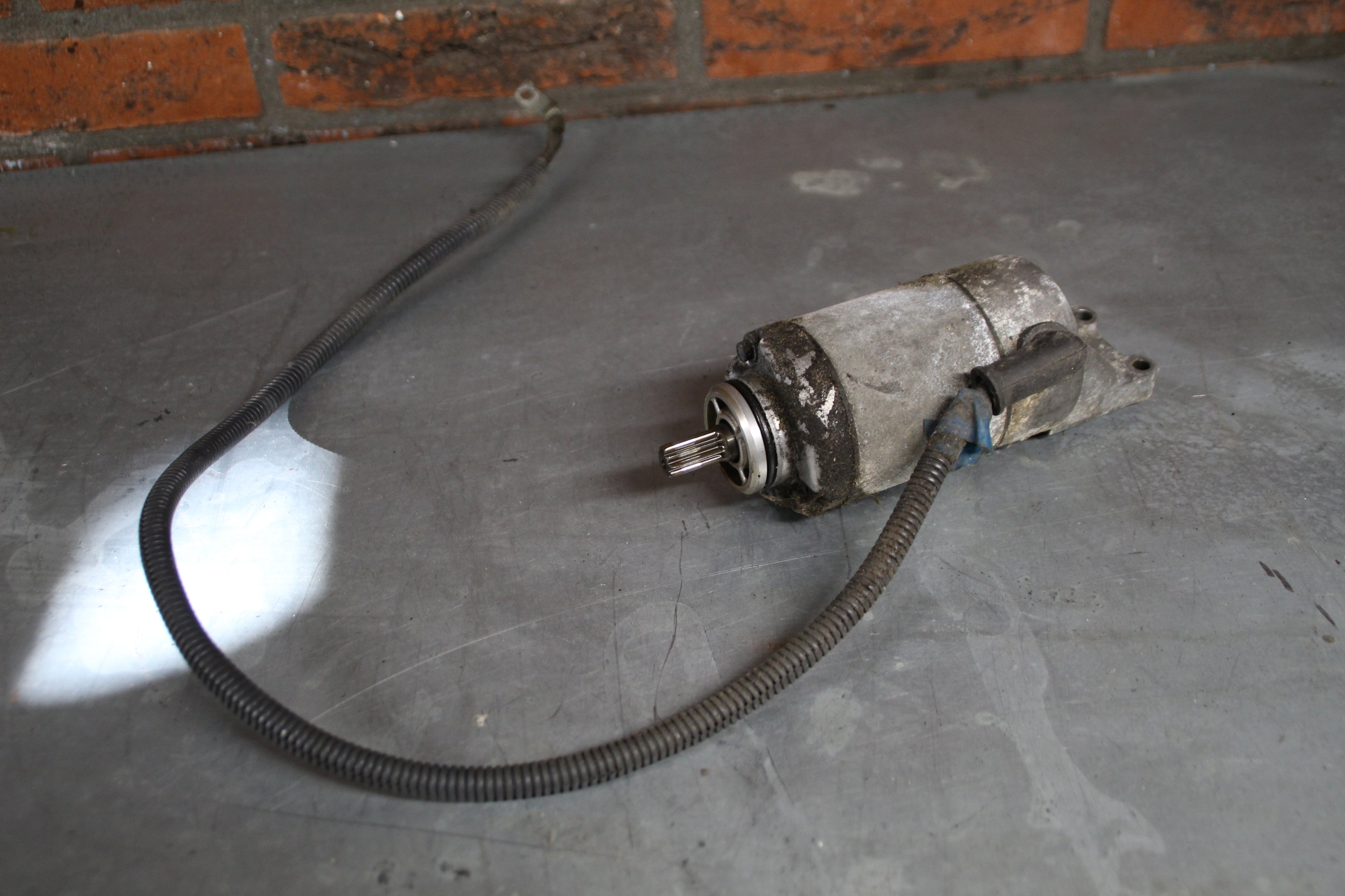 Suzuki GSXR1100W startmotor