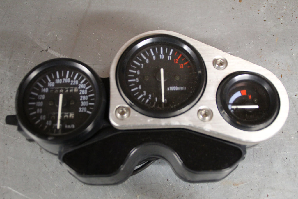 Suzuki GSXR1100W kilometer teller