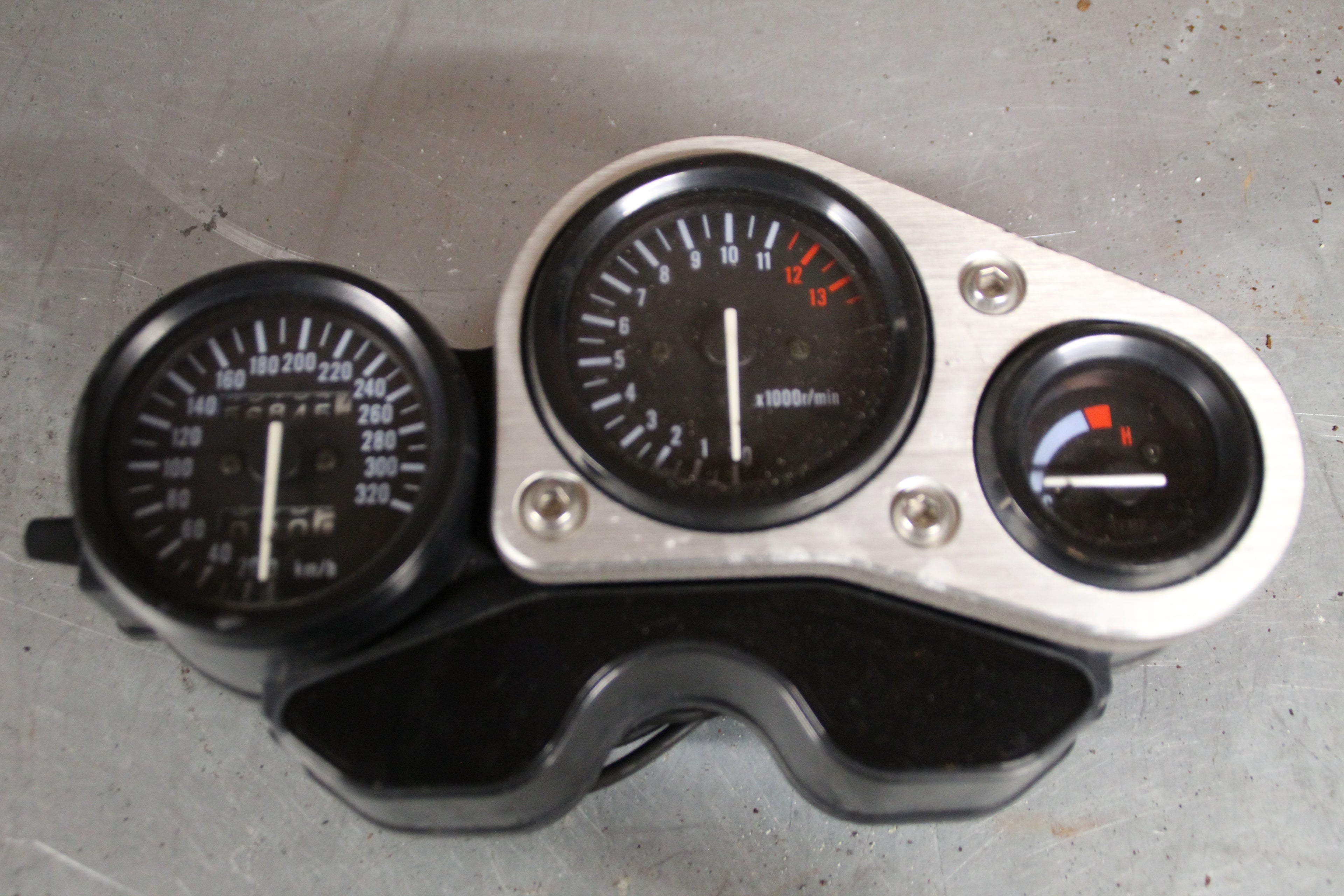 Suzuki GSXR1100W kilometer teller