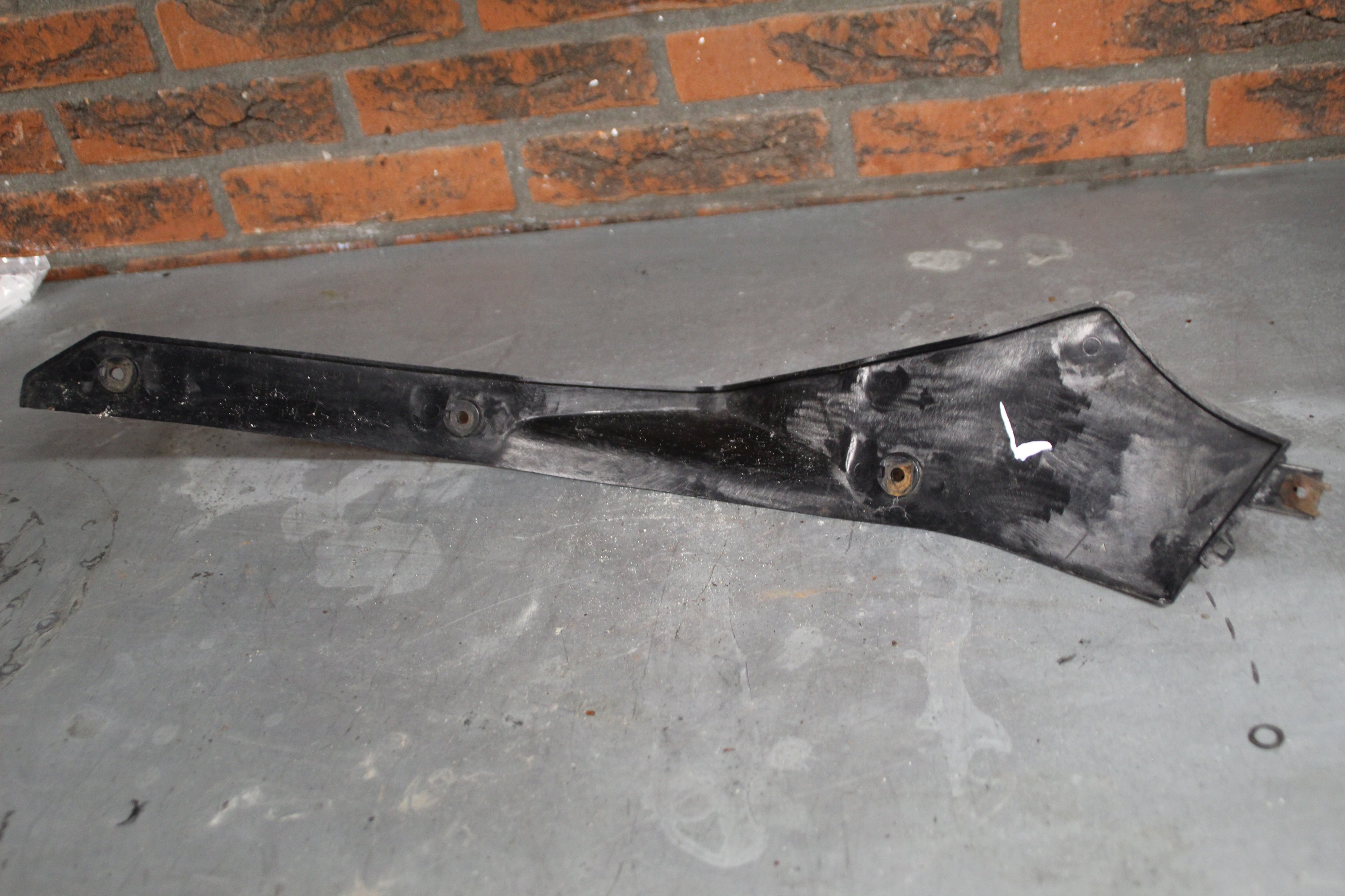 Suzuki GSXR1100W binnenkuip links 1