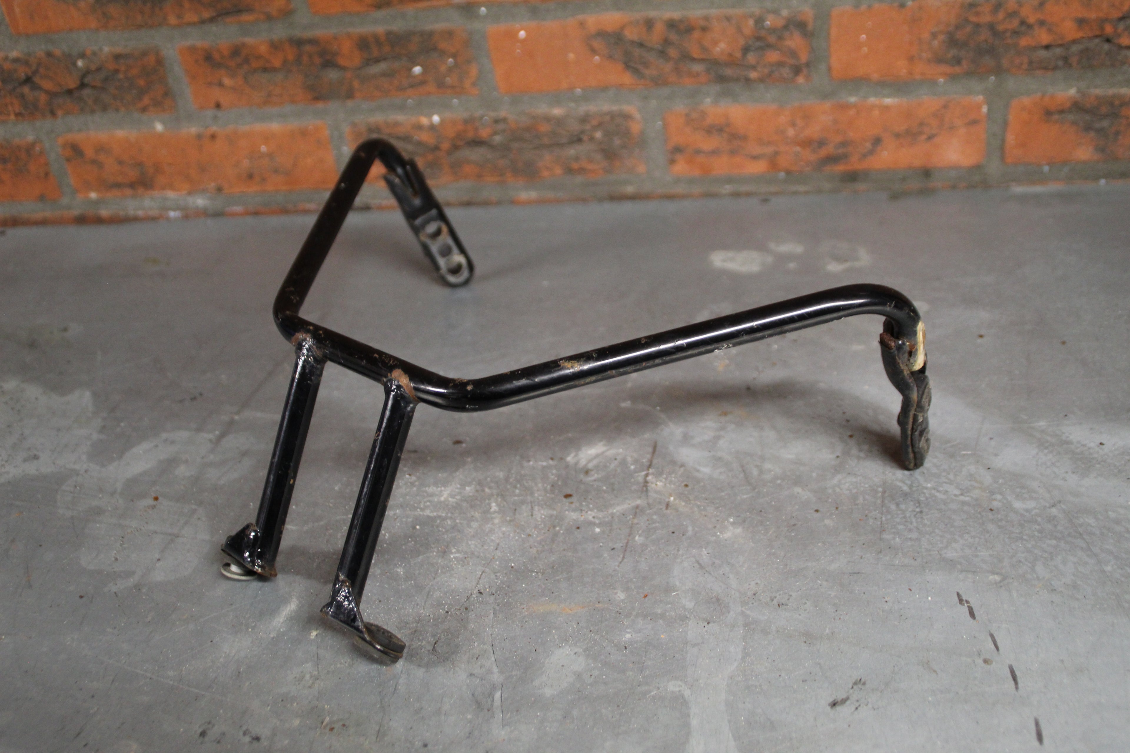 Suzuki GSXR1100W spiegel frame