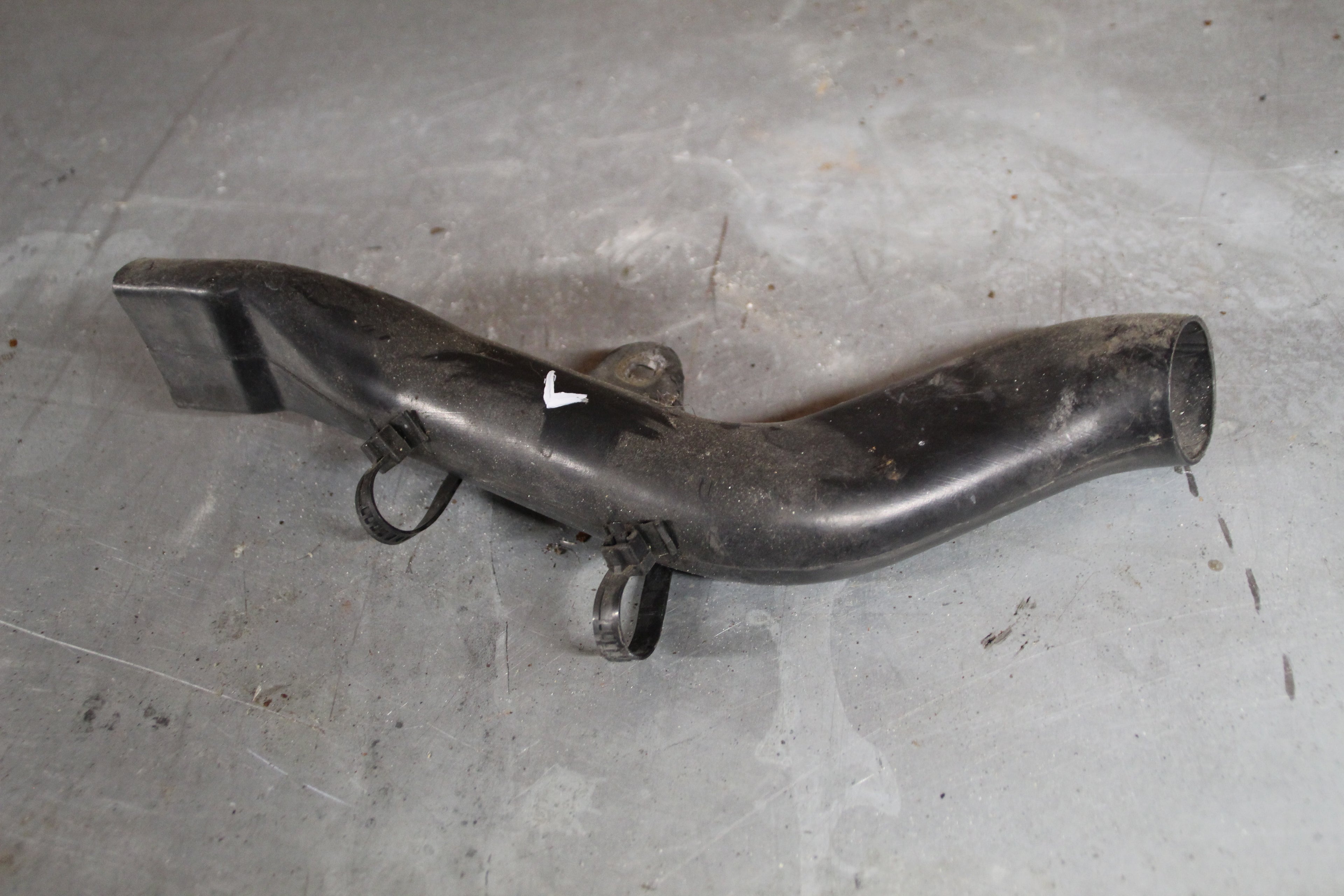 Suzuki GSXR1100W inlaatbuis links