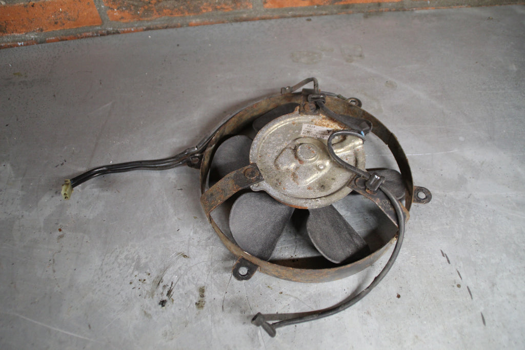 Honda PC800 radiator ventilator