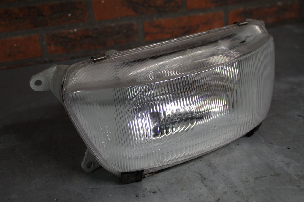 Honda PC800 koplamp