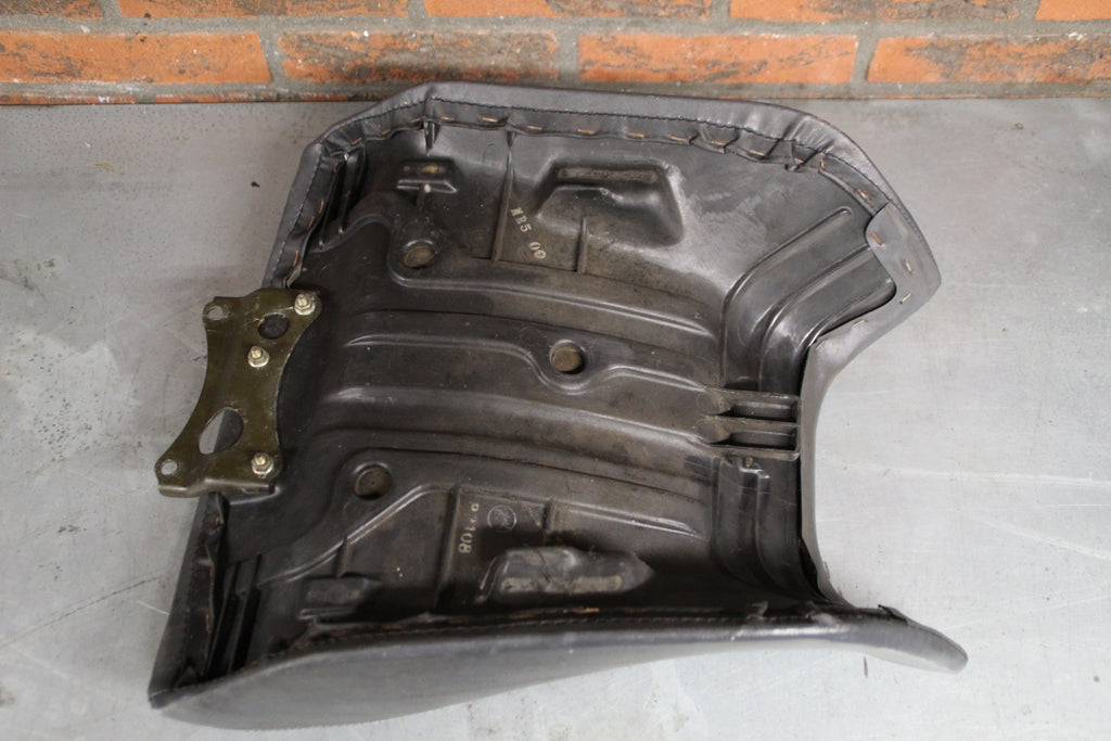 Honda PC800 zadel
