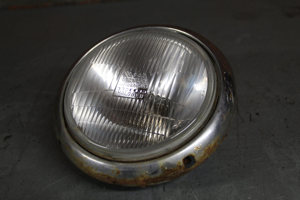 Suzuki VS700 koplamp