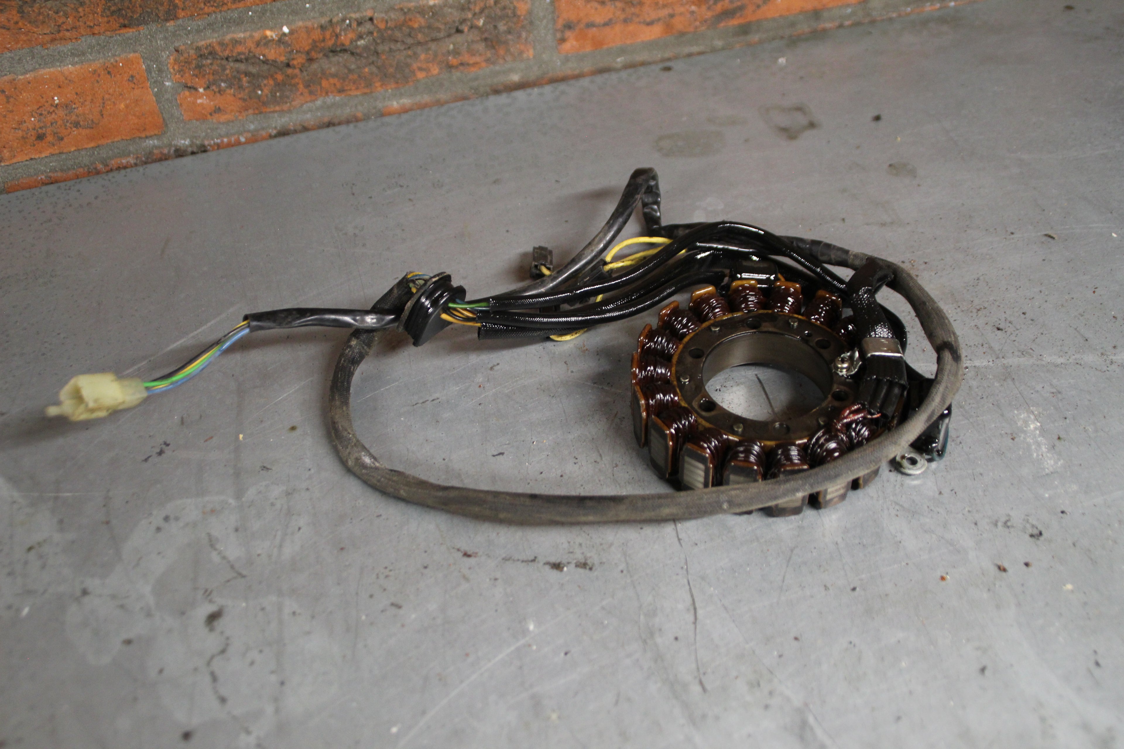 Suzuki VS700 dynamo