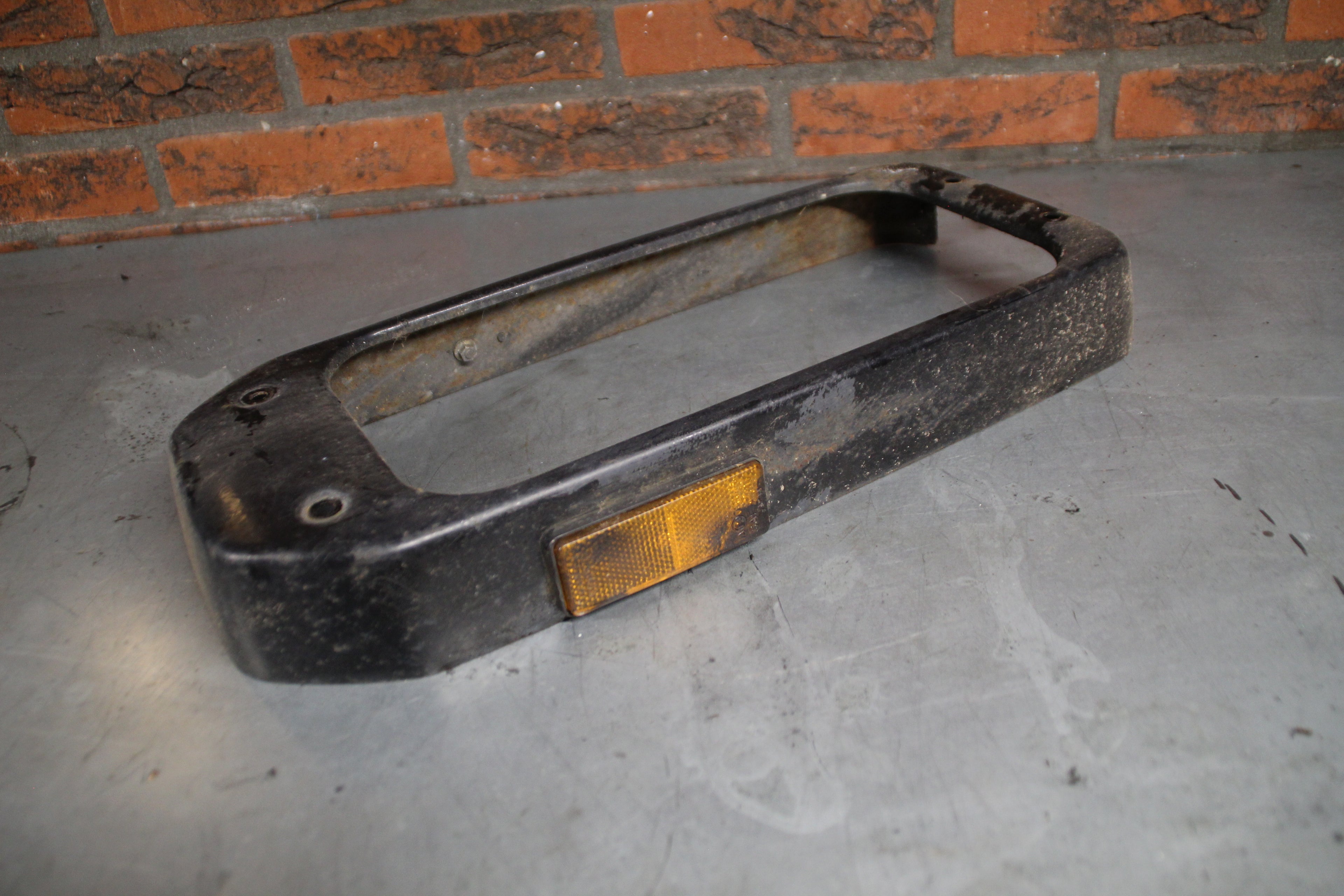 Suzuki VS700 radiator cover