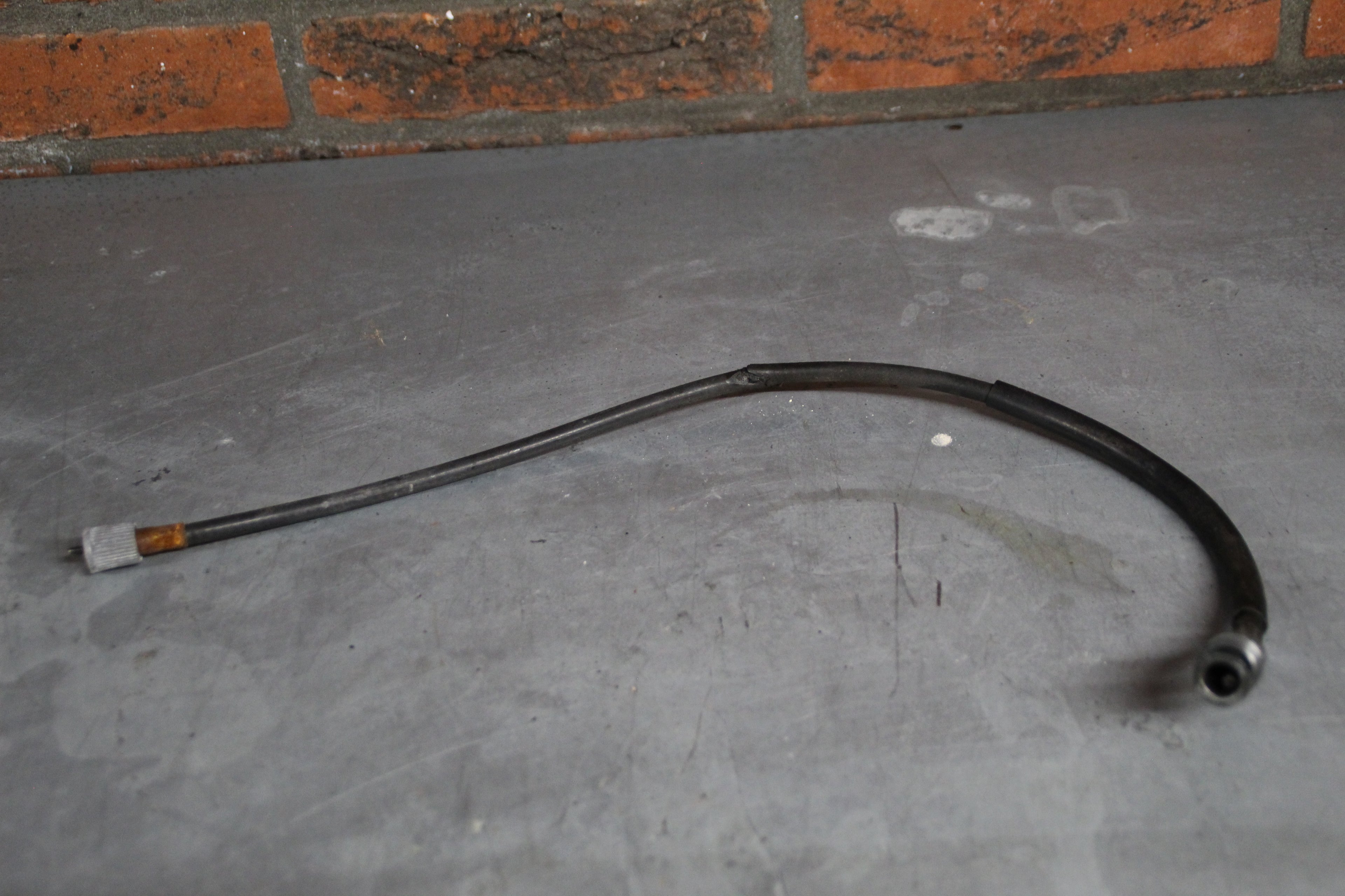 Suzuki GS450L toerenteller kabel