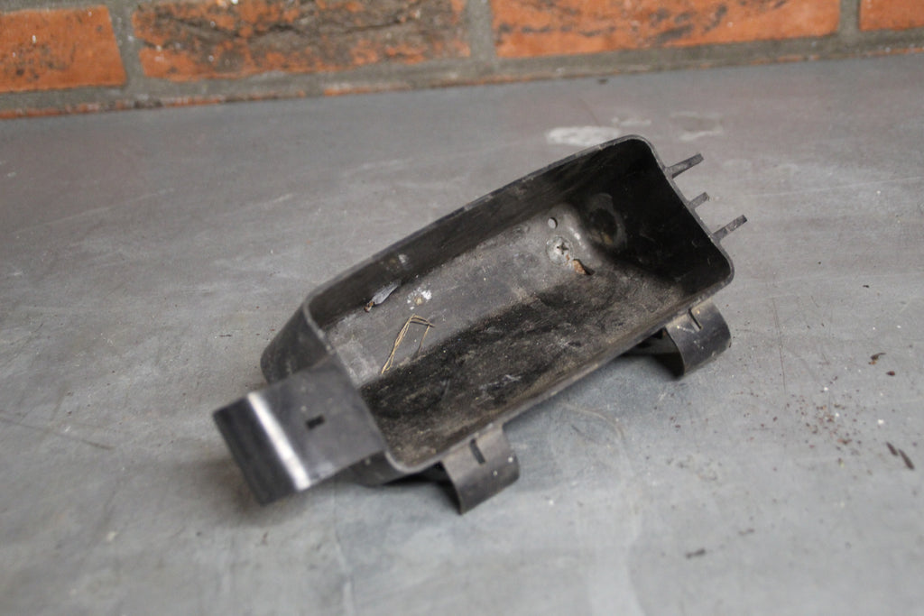 Suzuki GR650X gereedschap bakje