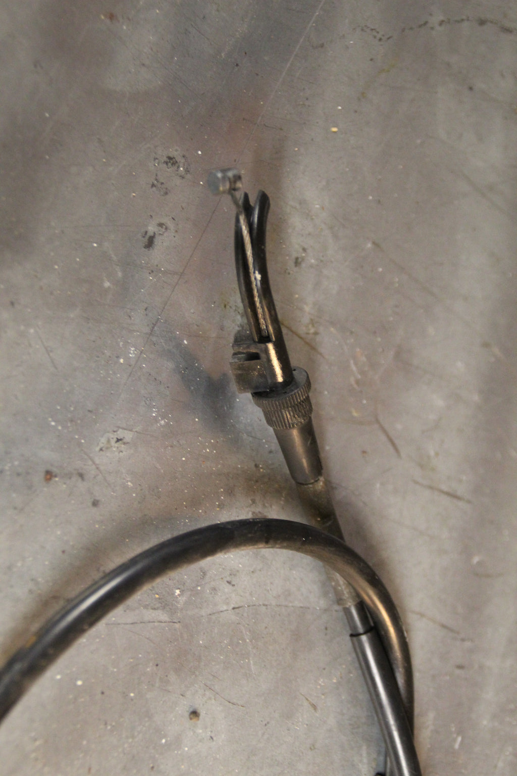 Triumph Trident gaskabel