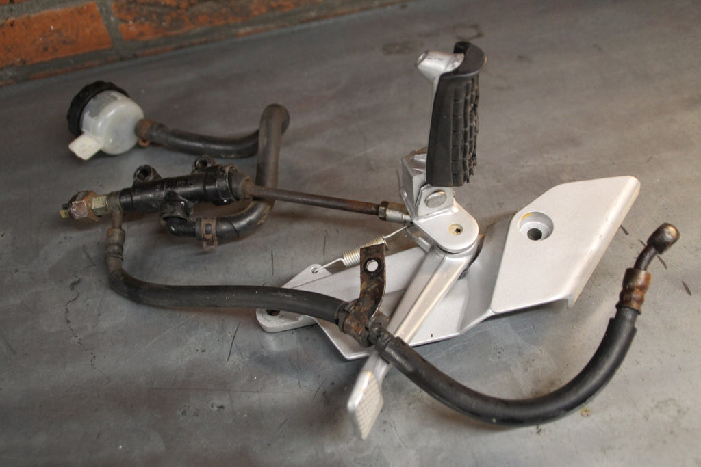 Triumph Trident schetsplaat rechts