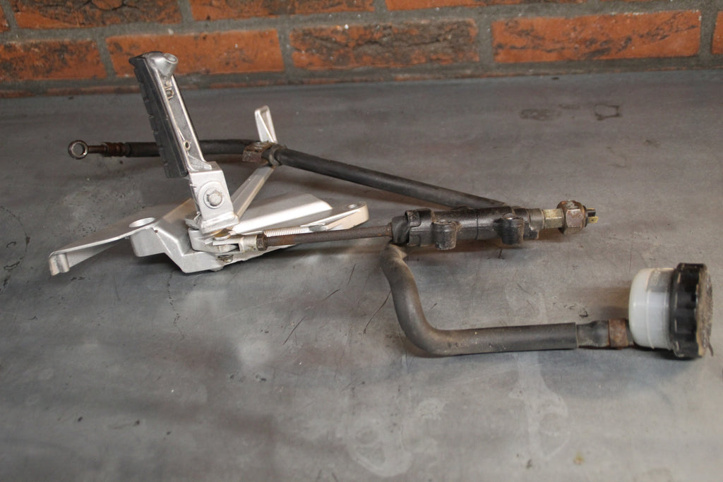 Triumph Trident schetsplaat rechts