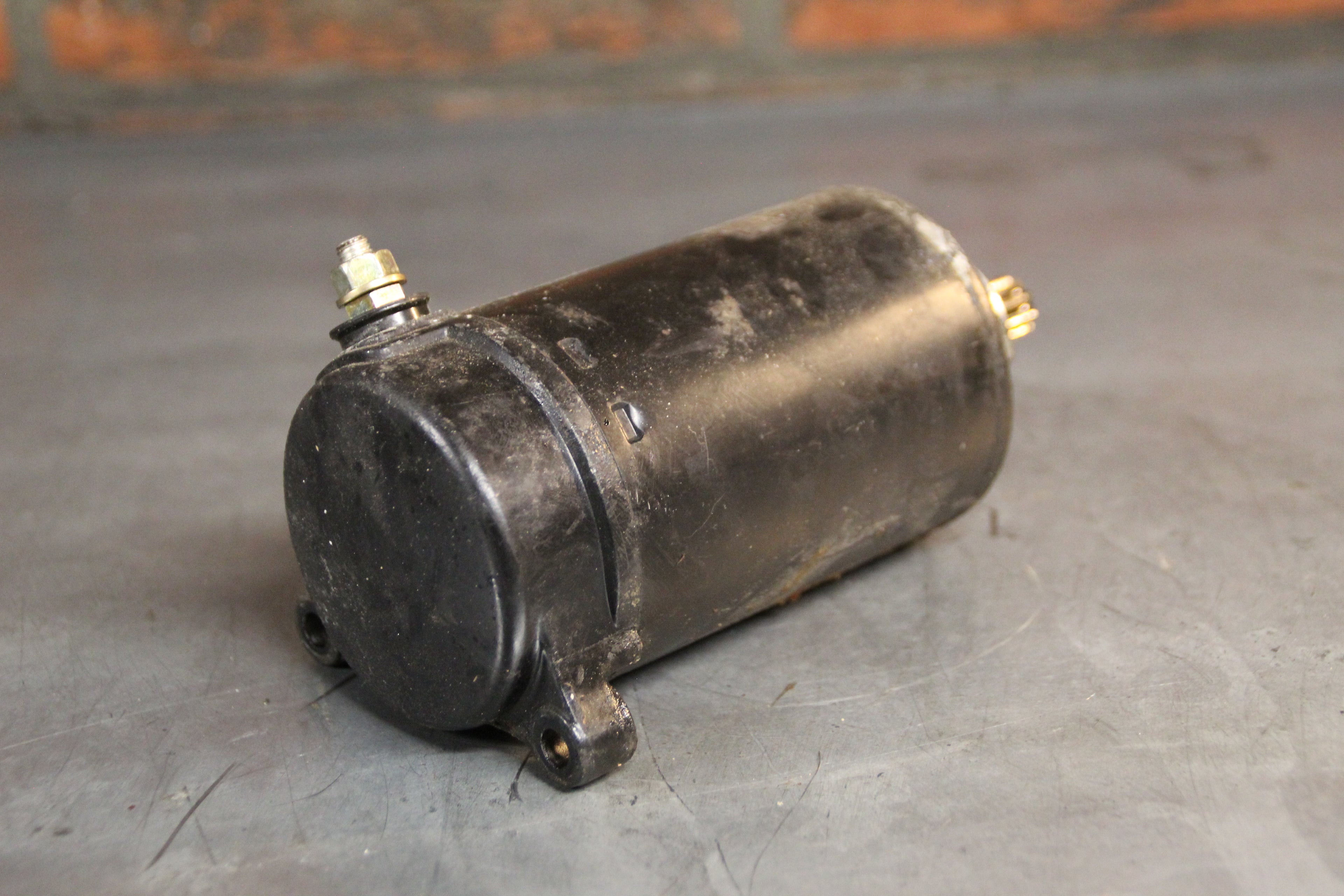 Triumph Trident startmotor