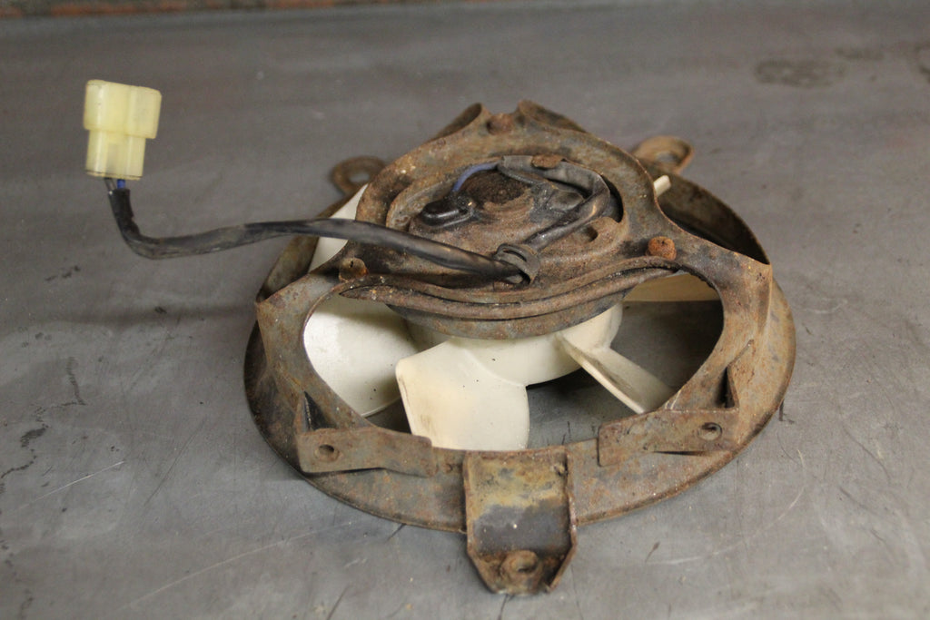 Triumph Trident radiator ventilator