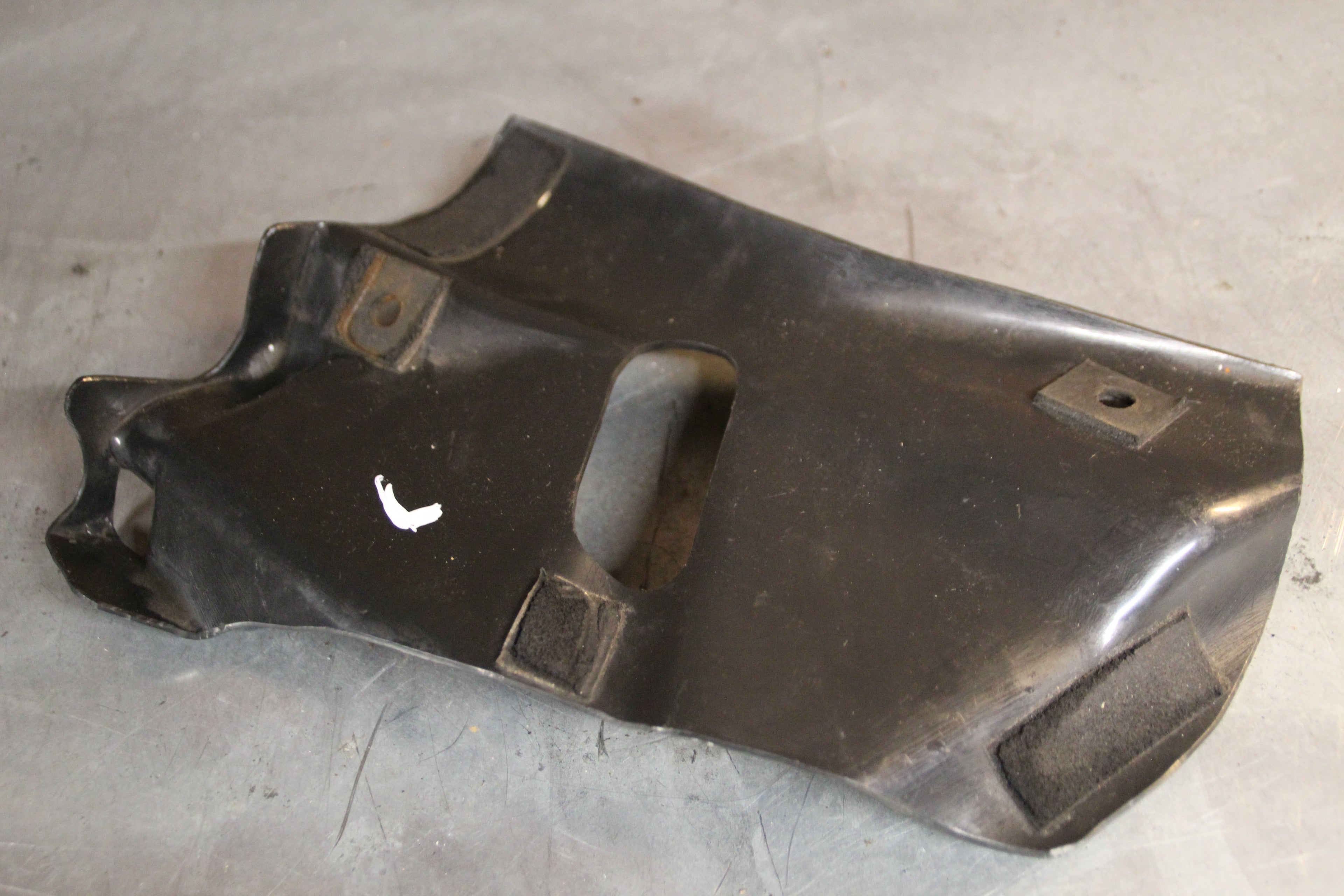 Triumph Trident halskap links