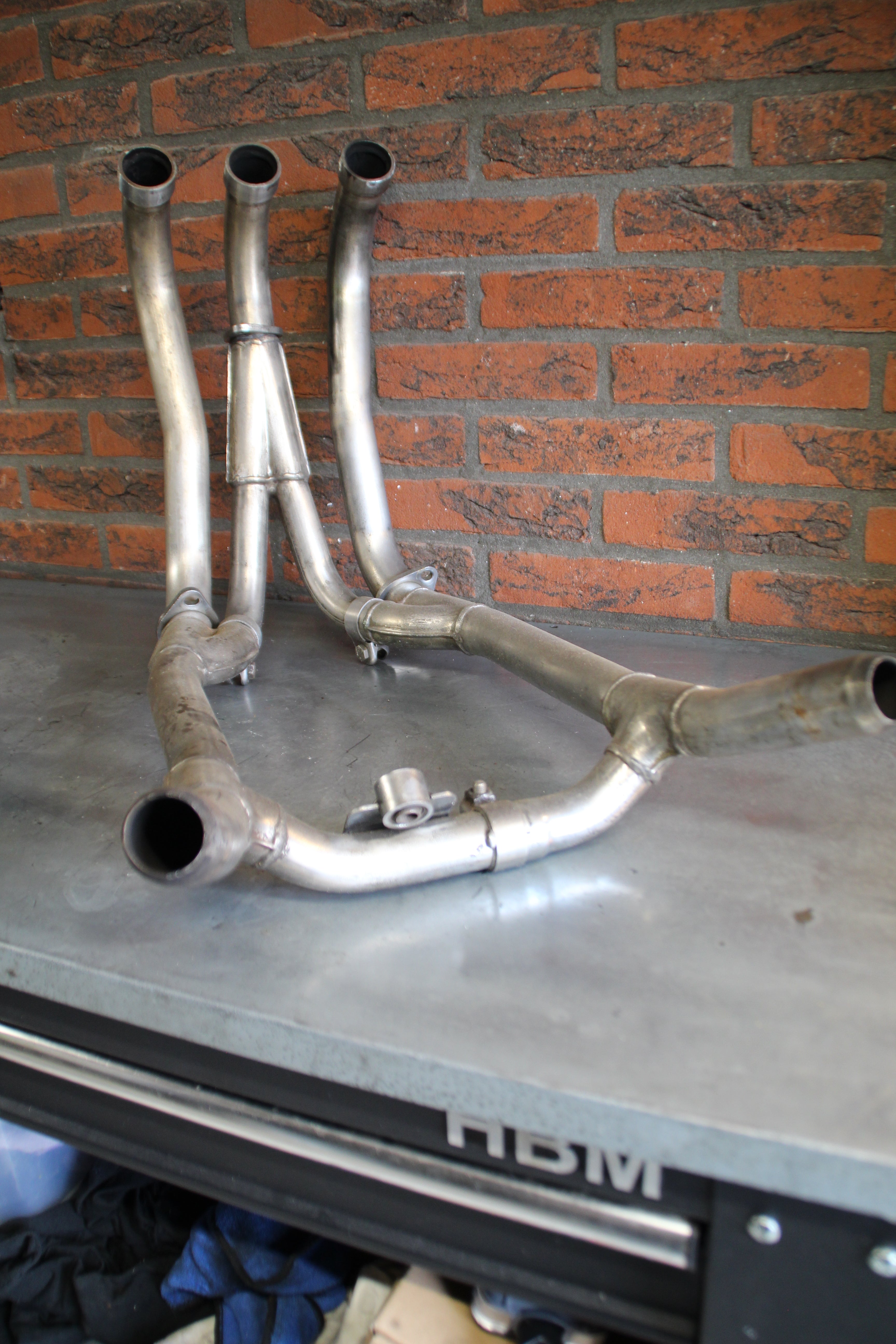 Triumph Trident uitlaat spruitstuk