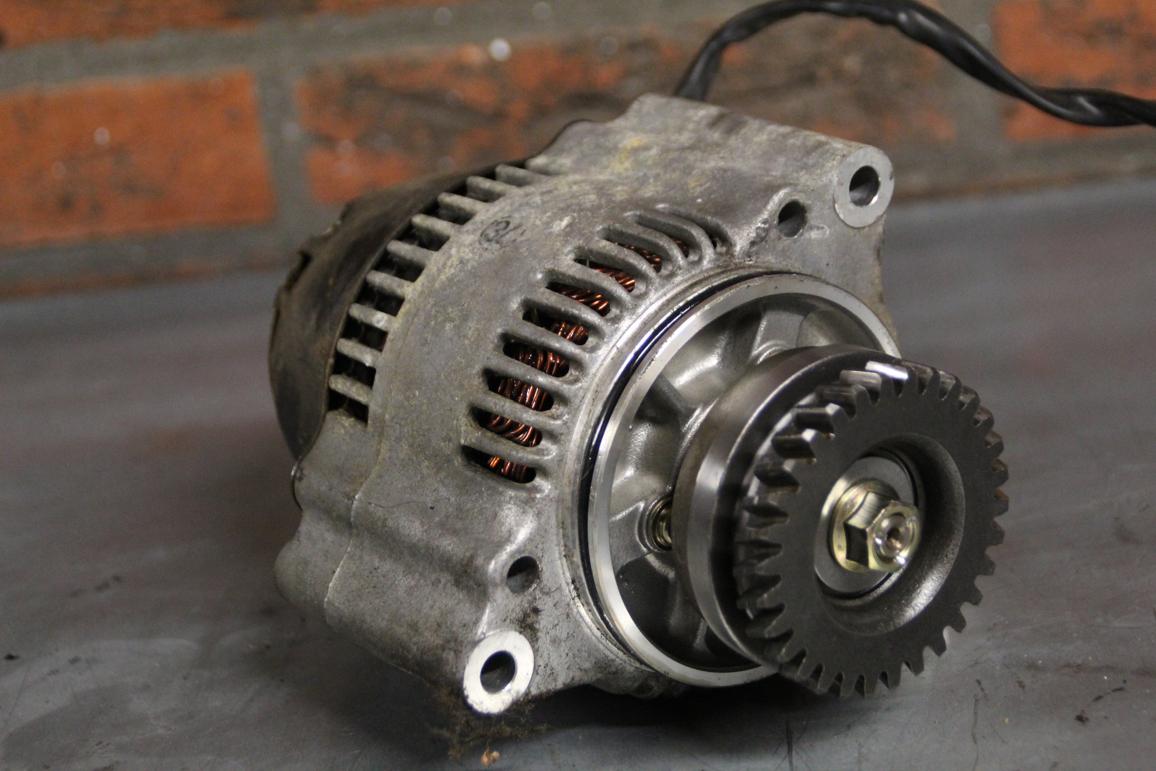 Suzuki GSX750F dynamo