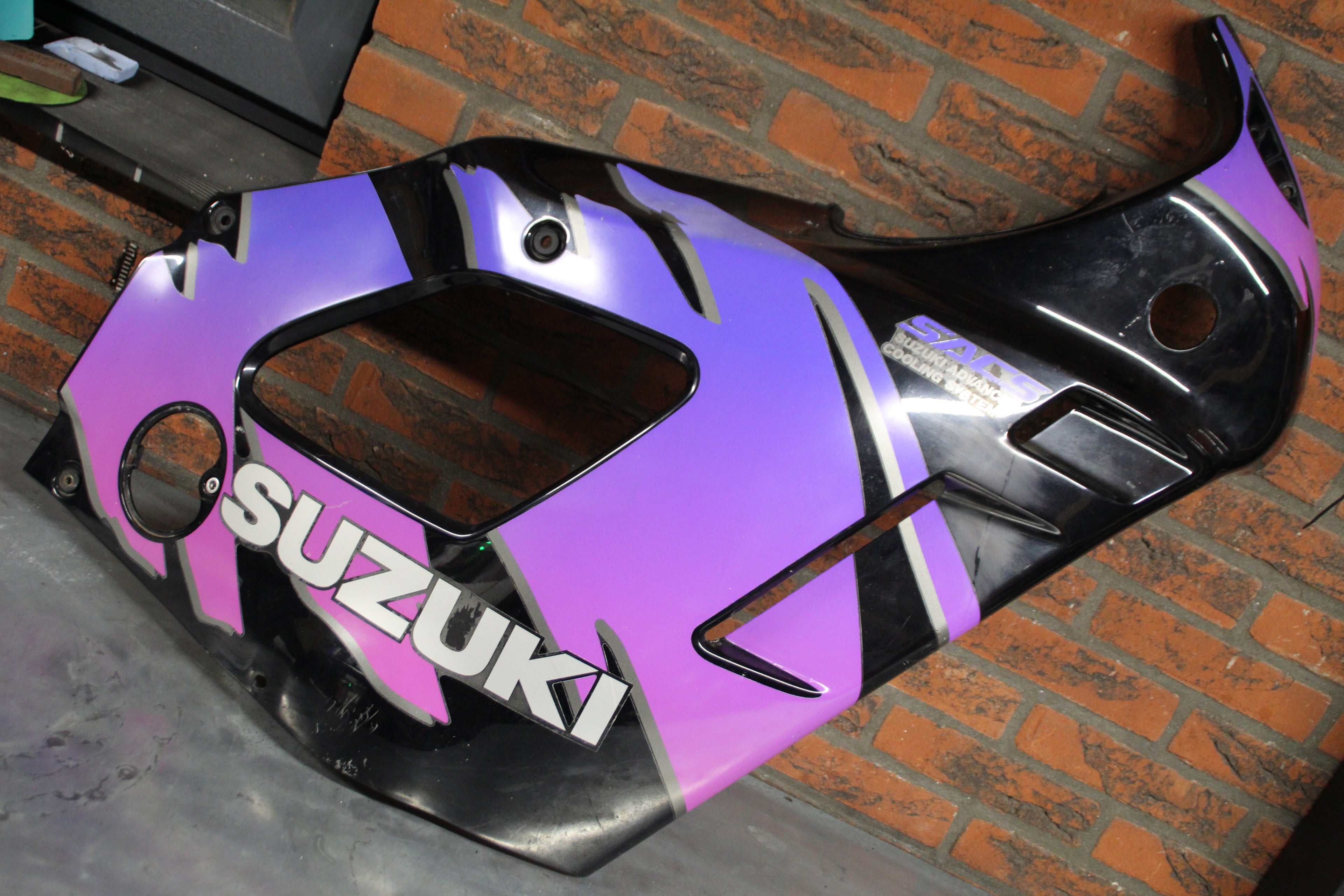 Suzuki GSX750F kuip rechts voor