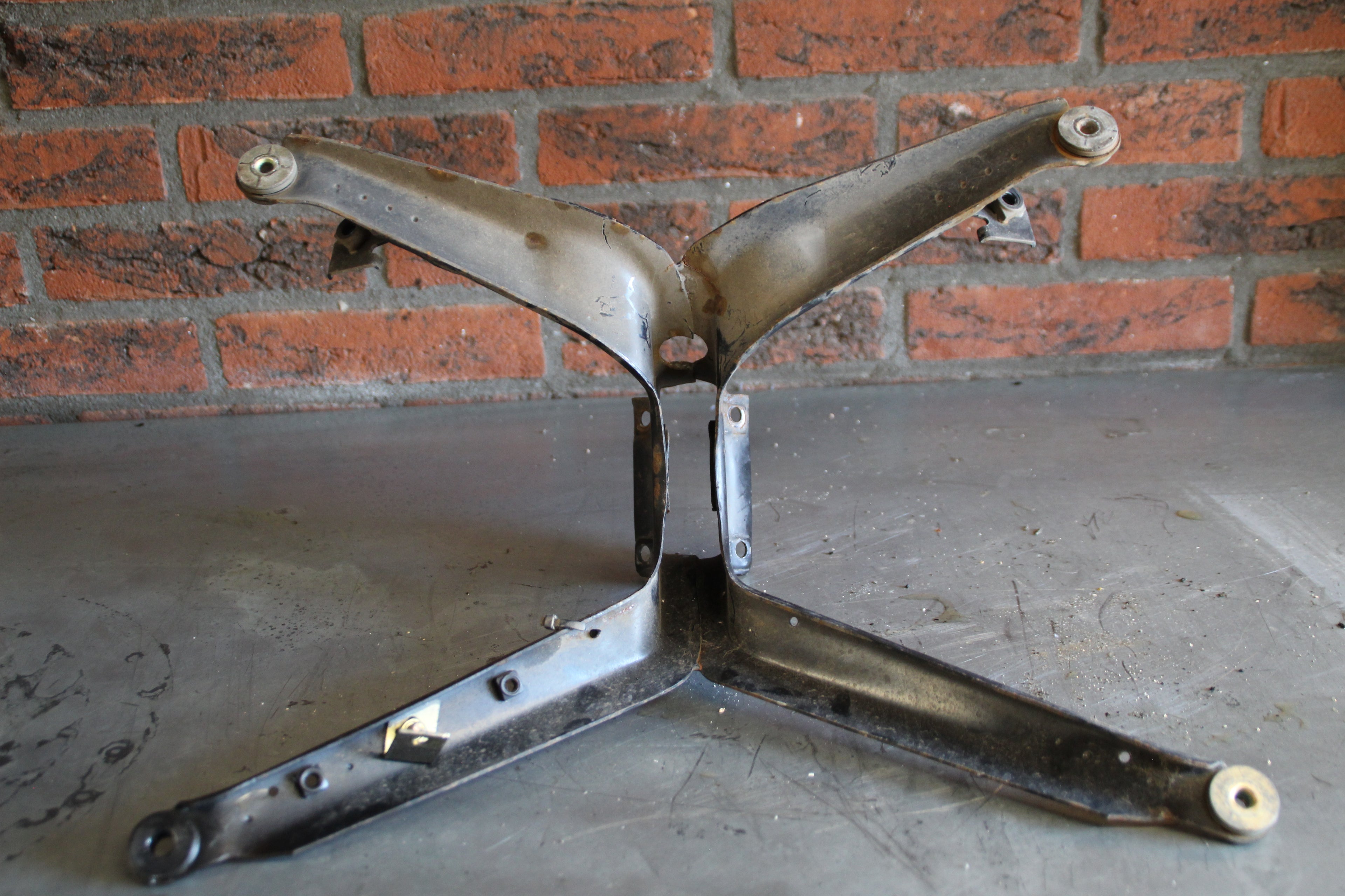 BMW K75RT topkuip frame