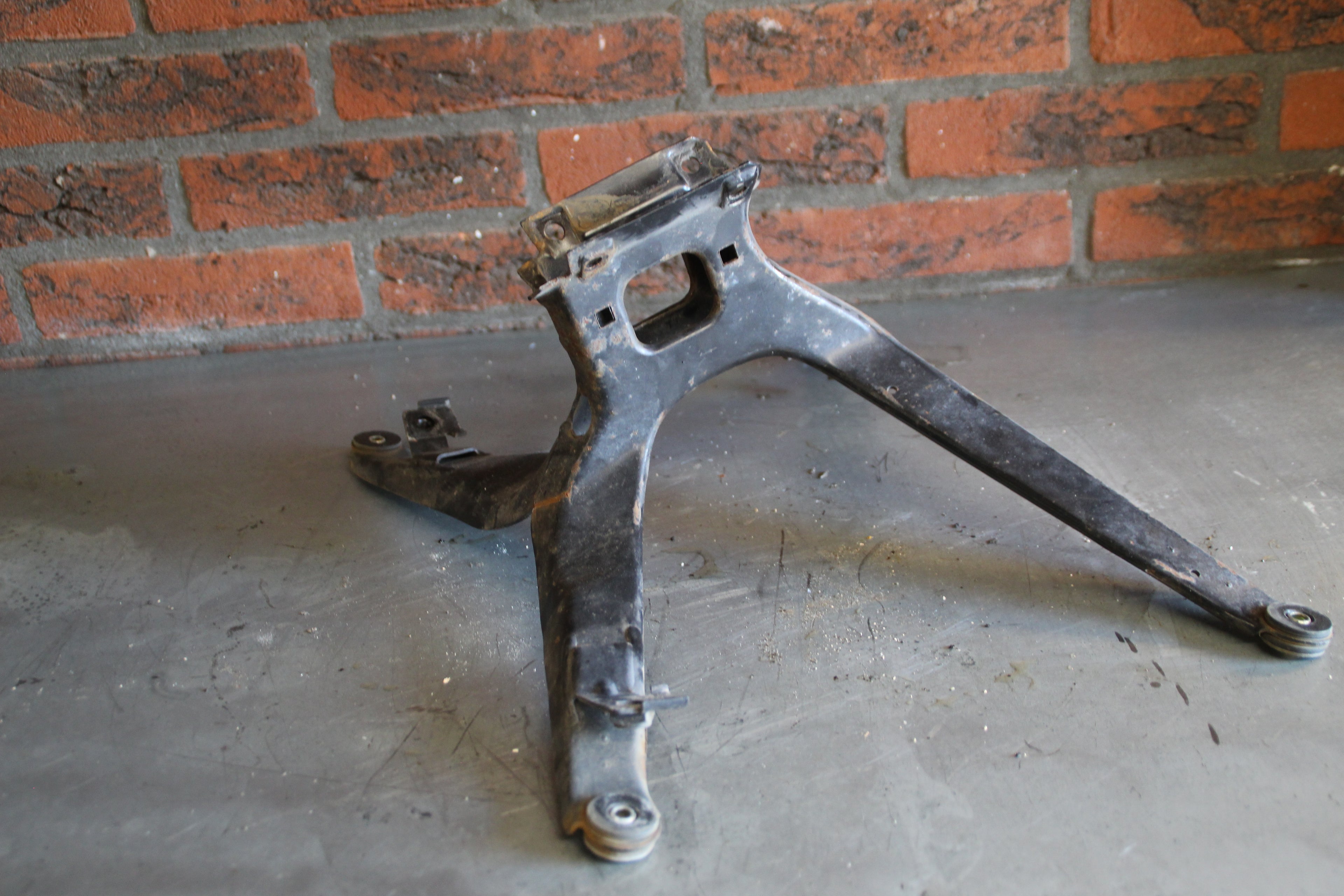 BMW K75RT topkuip frame
