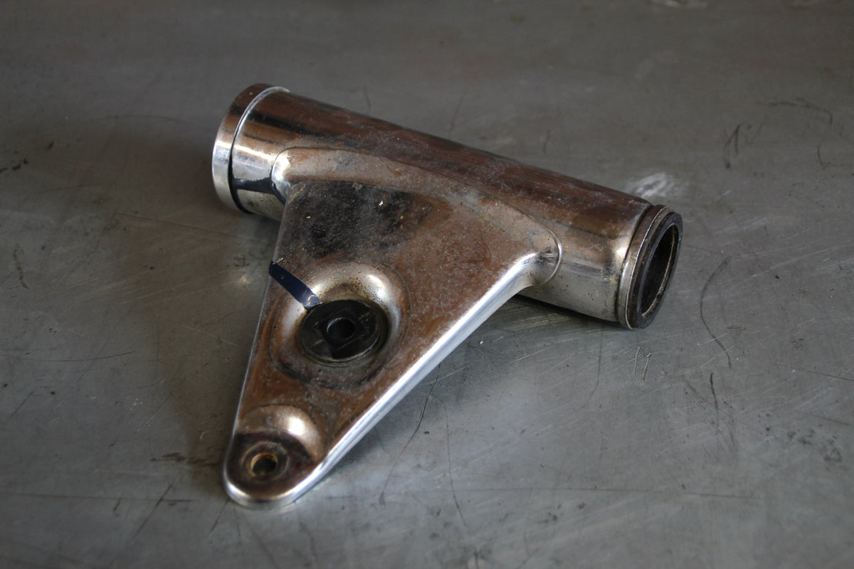 Suzuki GS550L lamp oor links