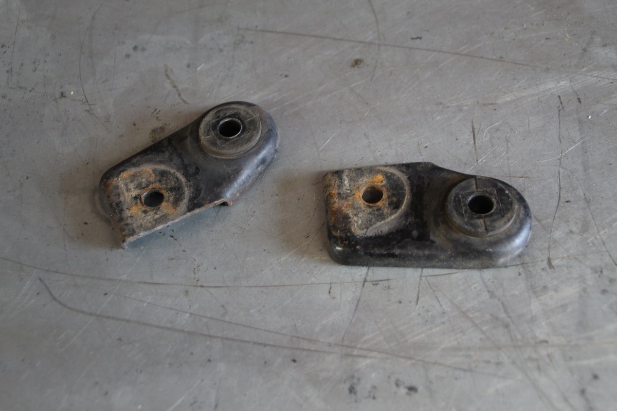 Suzuki GS550L knipperlicht bevestiging achter