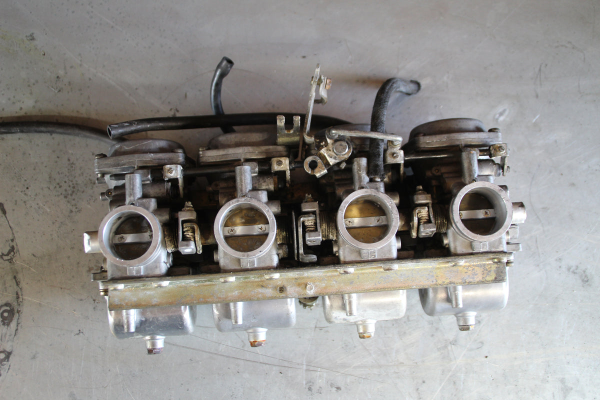 Suzuki GS550L carburateurs