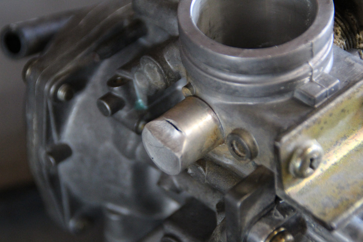 Suzuki GS550L carburateurs