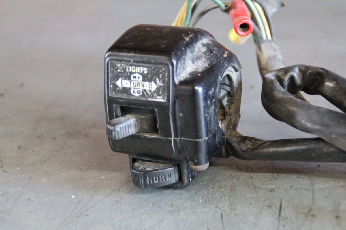 Suzuki GS550L stuurbediening links