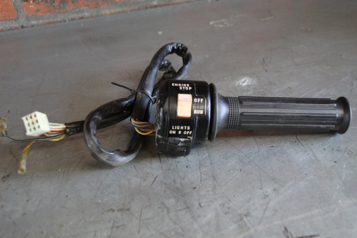 Suzuki GS550L stuurbediening rechts