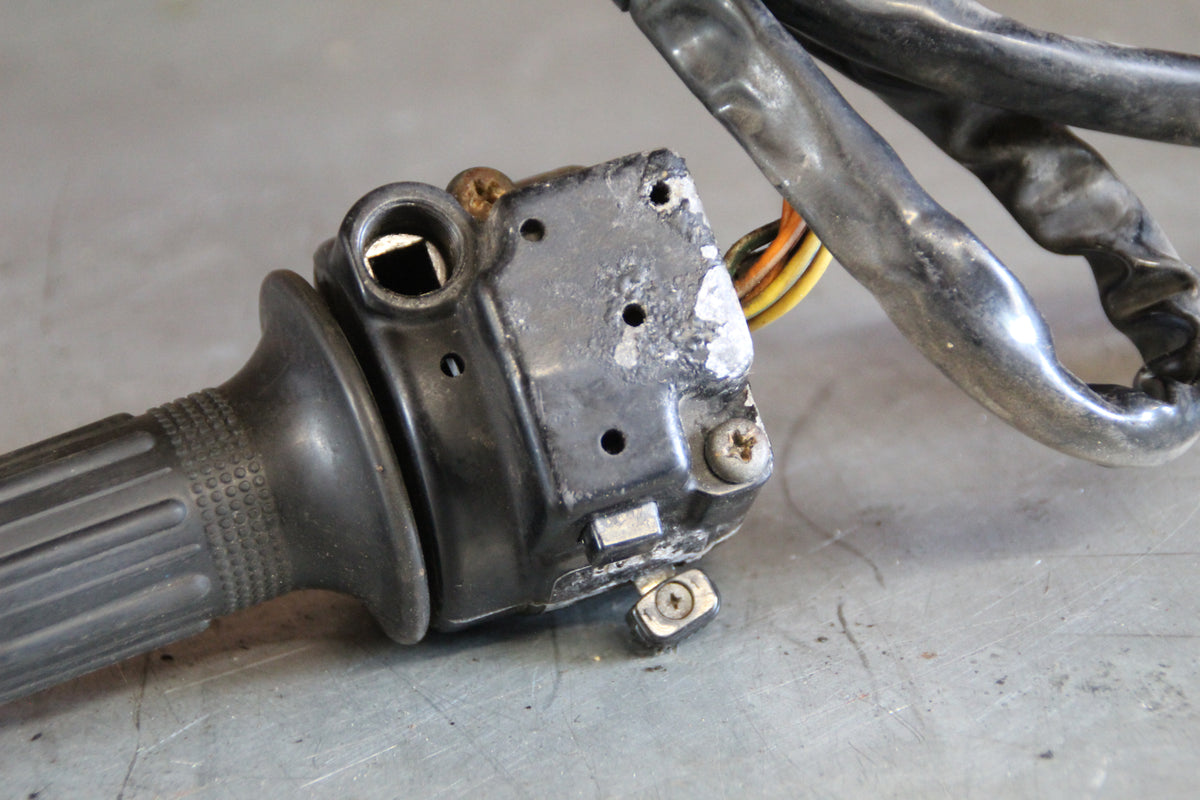 Suzuki GS550L stuurbediening rechts