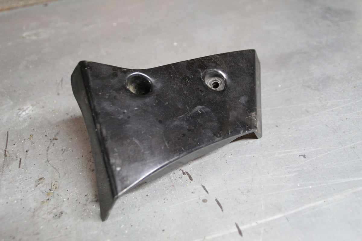 Suzuki GV1200 halskap links